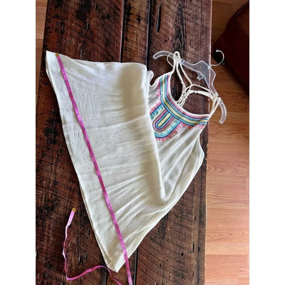 Cream crinkle type Aztec Patterned Halter Style Tank/Top/Spaghetti strap Top - Picture 10 of 12